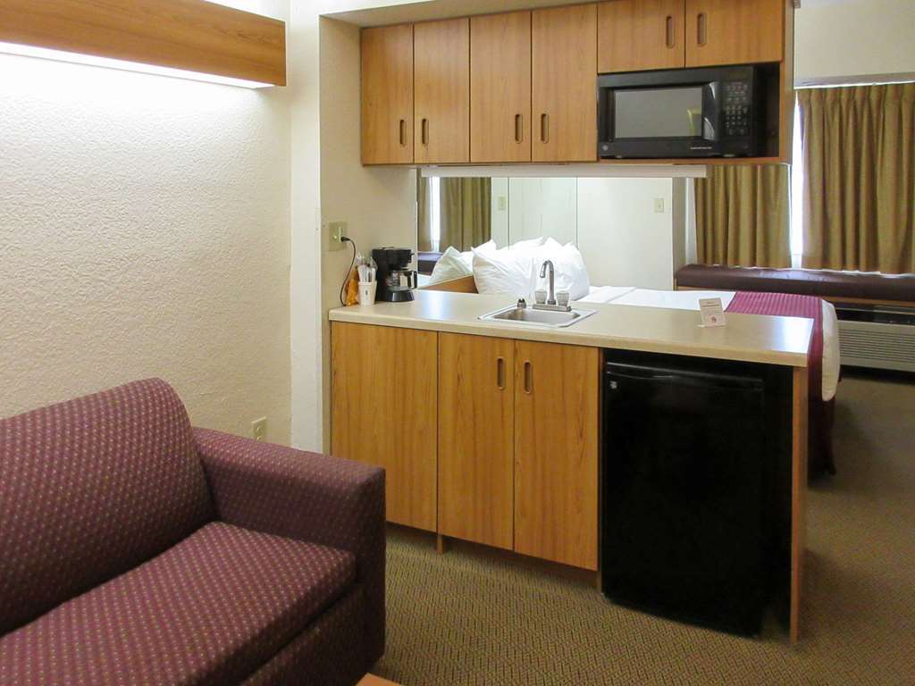 Quality Inn & Suites Robbinsville Habitación foto
